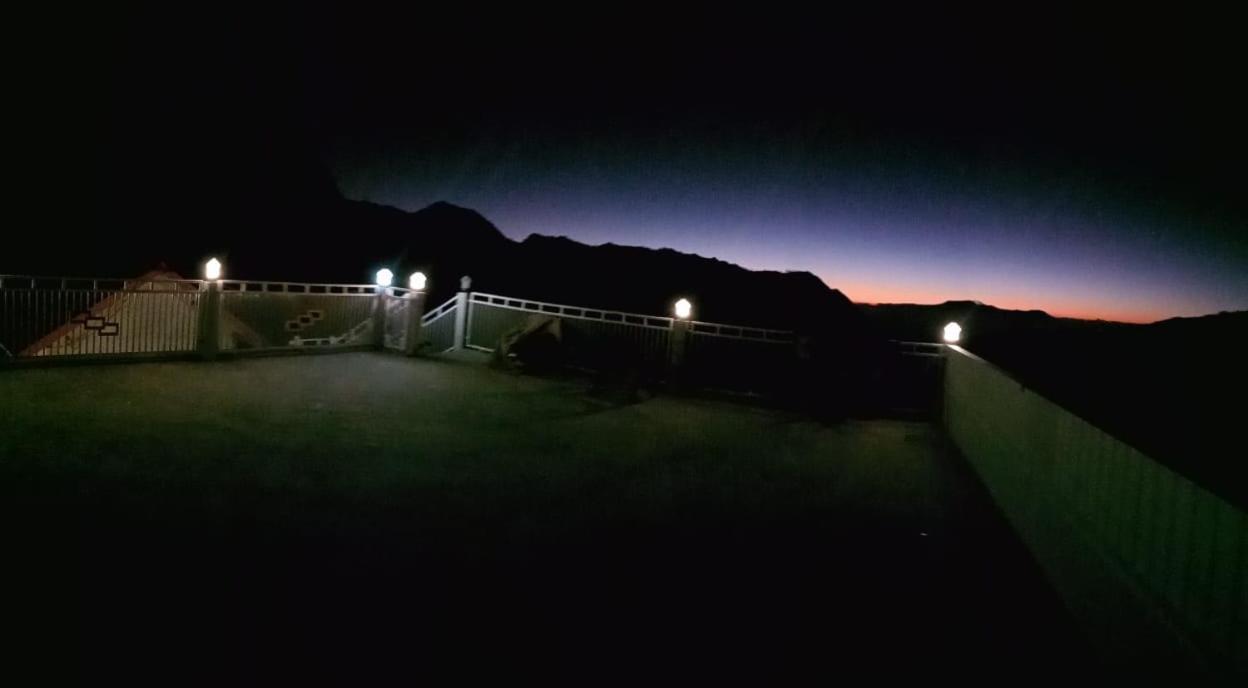 Bromo Otix Guest House ภายนอก รูปภาพ