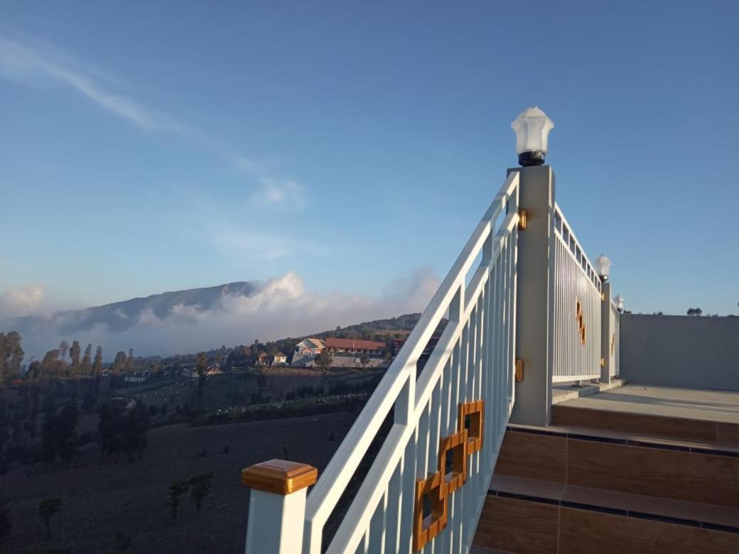 Bromo Otix Guest House ภายนอก รูปภาพ