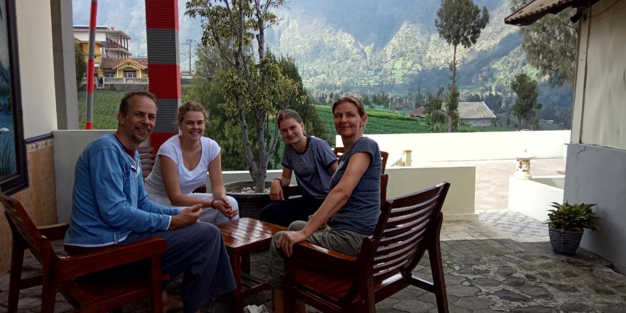 Bromo Otix Guest House ภายนอก รูปภาพ